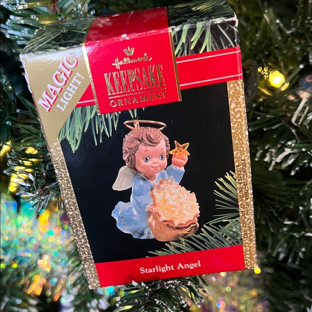 VINTAGE 1990 Hallmark Keepsake "Starlight Angel" Magic Light ornament LIGHTS UP!